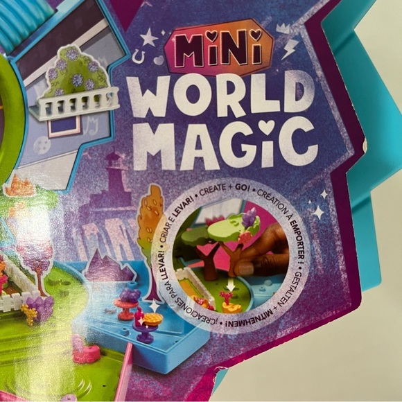 NWT My Little Pony 60 plus piece Mini World Magic Epic Mini Crystal Brighthouse - Picture 5 of 9